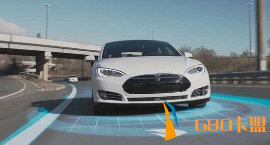 和平精英有什么辅助软件未来已经到来:特拉斯Autopilot自动辅助驾驶再升级